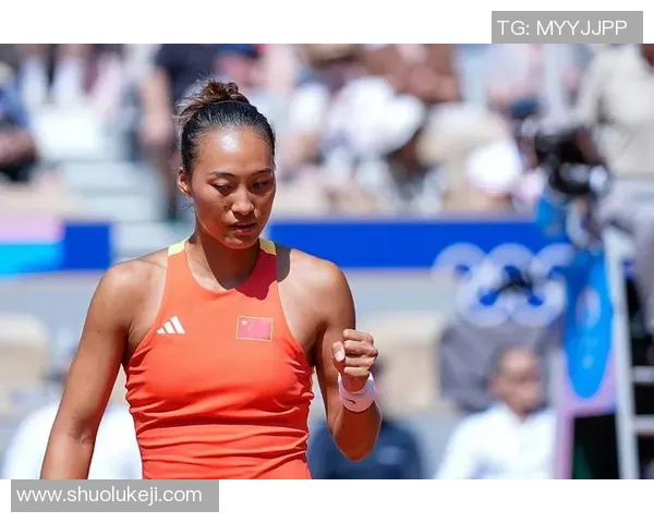 足球明星运动牙套助力球员展现完美微笑与自信风采