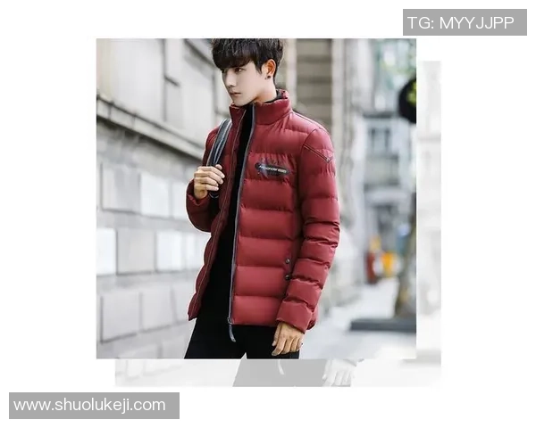 足球明星棉服外套时尚潮流新选择让你在寒冬中也能尽显运动风范